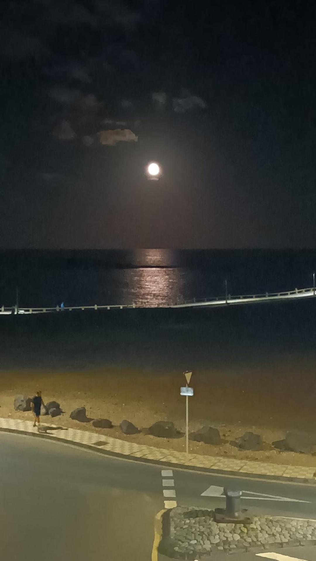 דירות Casa Faro De ארינאגה מראה חיצוני תמונה
